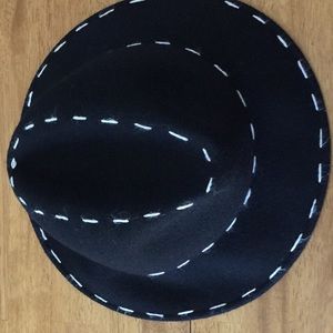 Lord and Taylor wool hat